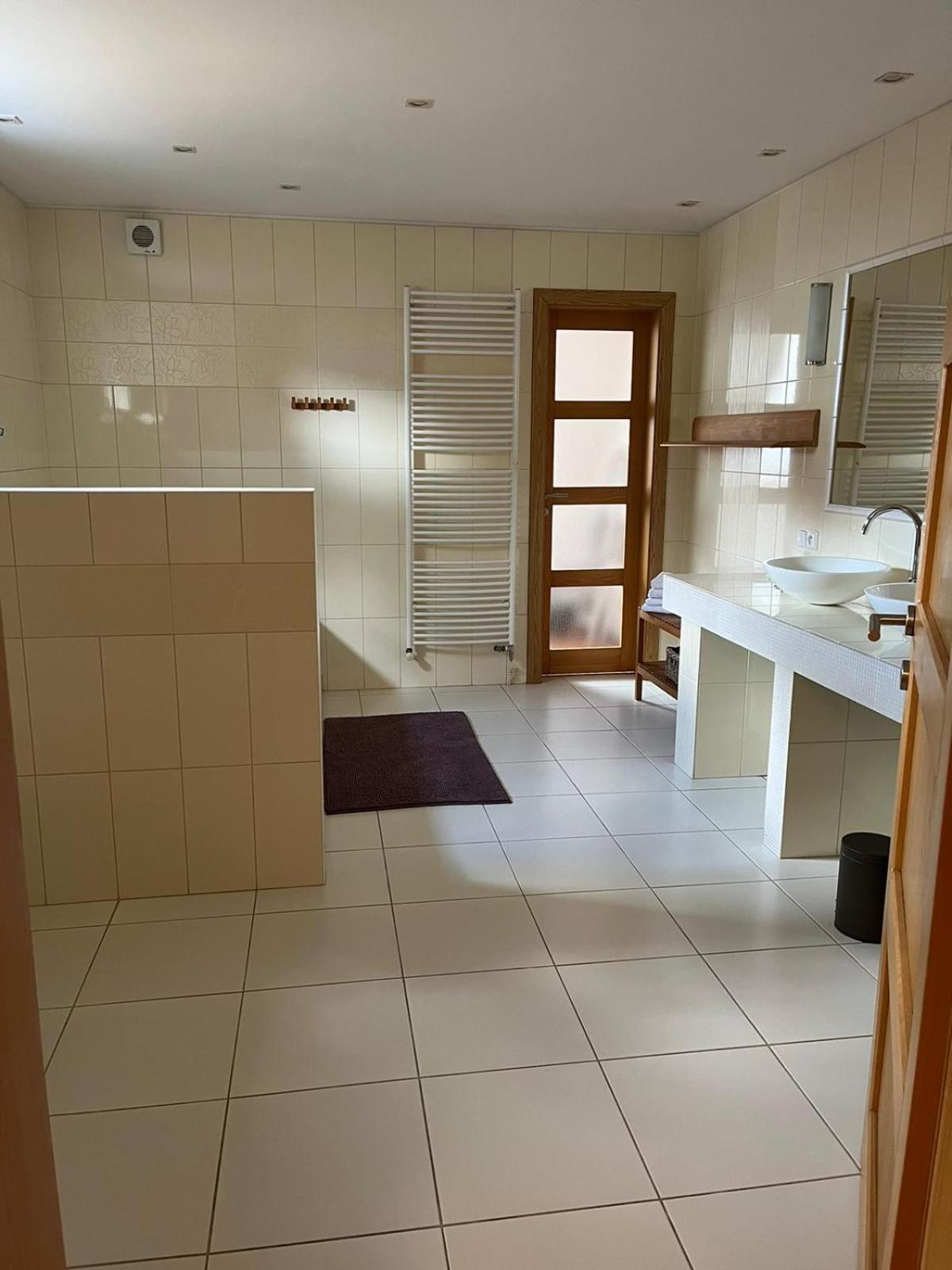 Apartman Pod Klasterem Rumburk Exteriör bild